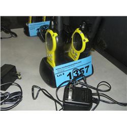 Motorolla walkie talkie set