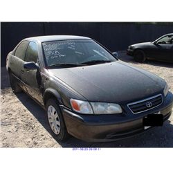2001 - TOYOTA CAMRY