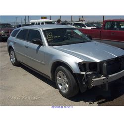 2005 - DODGE MAGNUM