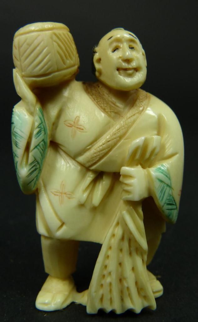 6 JAPANESE CARVED IVORY NETSUKE FIGURES
