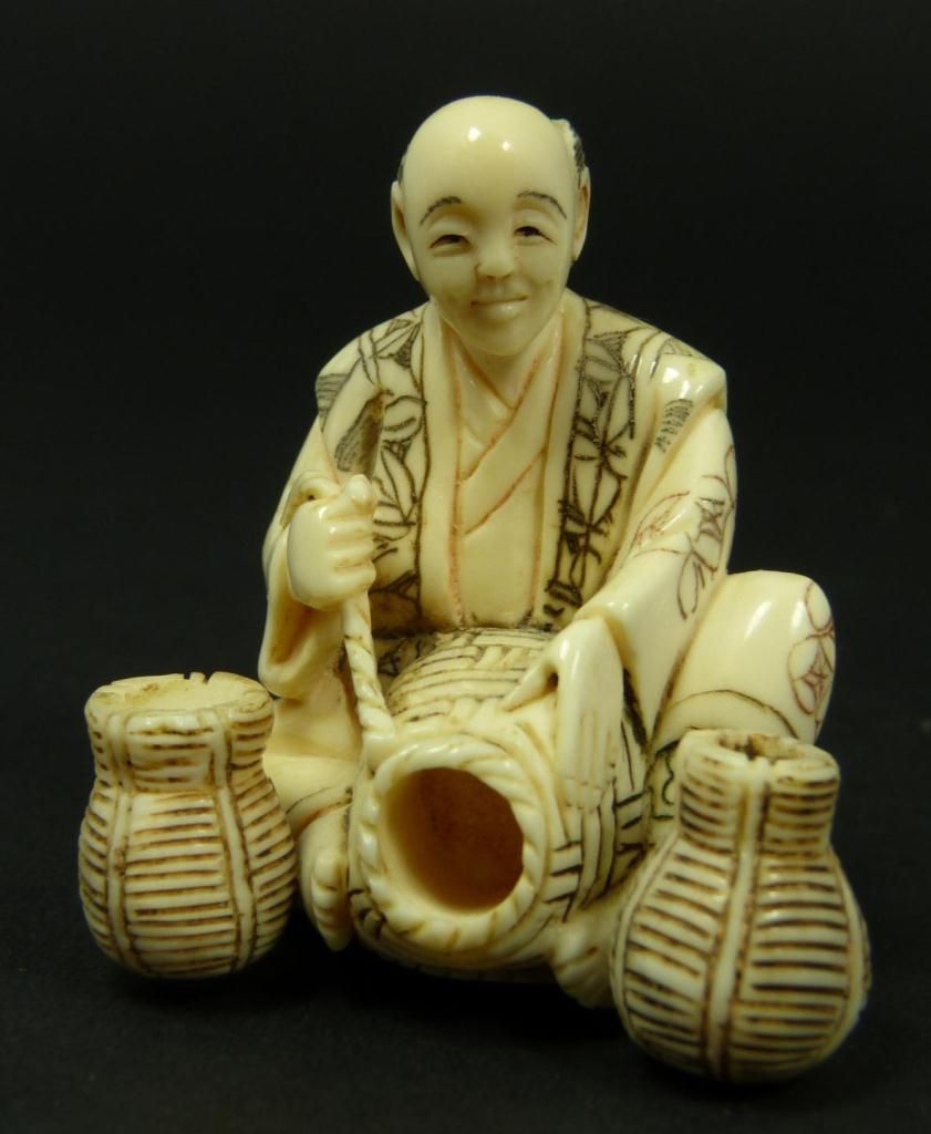 4 JAPANESE IVORY POLYCHROMED NETSUKE FIGURES