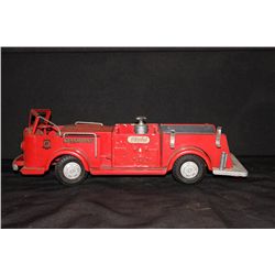 MODEL FIRE TRUCK 19"X7"