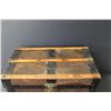 Image 2 : GREAT DOLLS TRUNK - 16"X9"X9"