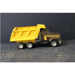 ERTL CO. DUMP TRUCK - 10"