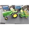 Image 4 : 2 FORD & 1 JOHN DEERE FARM TRACTORS