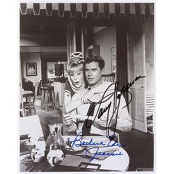 Barbara Eden and Larry Hagman