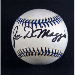 JOE DI MAGGIO AUTOGRAPHED BASEBALL W/ AAU COA