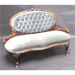 SMALL VICTORIAN WALNUT FRAMED SETTEE, the upp