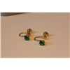 Image 3 : ONE PAIR OF 14KT YELLOW GOLD NATURAL EMERALD