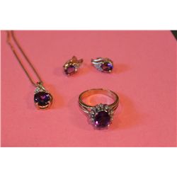 ONE LADIES 10KT YELLOW GOLD & RHODIUM FINISH