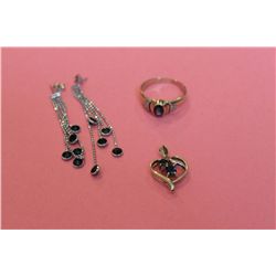 ONE 9KT YELLOW GOLD & RHODIUM FINISH NATURAL BLUE