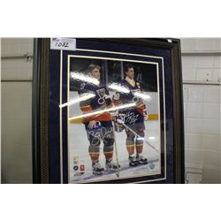 16X20 FRAMED PHOTO OF WAYNE GRETZKY AND BRETT