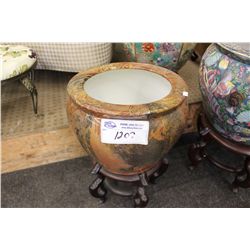 SMALL ASIAN URN WITH STAND