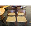 Image 1 : 4 TEAK AND BAMBOO SEAT SIDE CHAIRS