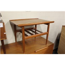 TEAK END TABLE