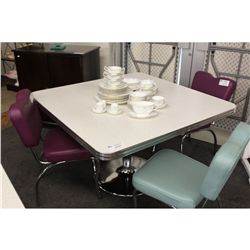 RETRO STYLE ITALIAN SQUARE DINER TABLE