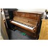 Image 1 : YOUNG CHANG UPRIGHT PIANO VERY NICE