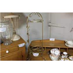 SMALL GOLD METAL WINE RACK