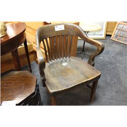 ANTIQUE OAK OFFICE CHAIR