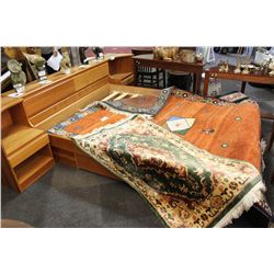 QUEENSIZE PINE HEADBOARD WITH DRAWERS AND SIDE