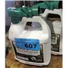 Image 1 : 2 containers of weed and feed liquid lawn food