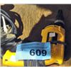 Image 1 : Dewault drywall gun