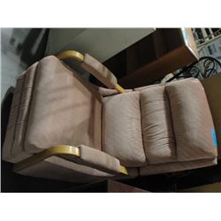 Dusty rose lazy boy recliner