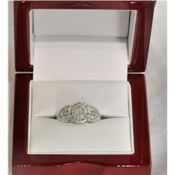 Mans 10kt Gold Diamond ring