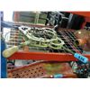 Image 1 : Large pipe clamp