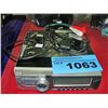 Image 1 : Clarion car stereo