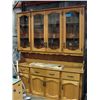 Image 1 : 2pc oak buffet and hutch