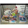 Image 1 : Shelf lot of assorted car magazines, decorative