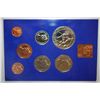 Image 2 : 1977 Great Britain & Northern Ireland Mint Proof Foreign Coin Set With A Crown Piece To Commemorate 