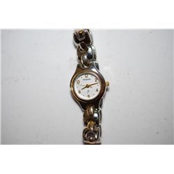 Fossil Two-Tone Women's Wrist Watch; EST. $20-40