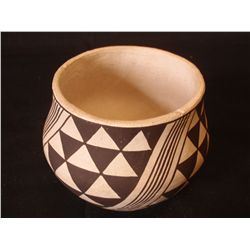 Acoma Pot