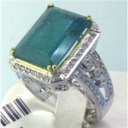18K GOLD DIAMOND AND EMERALD RING