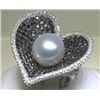 Image 1 : 18K GOLD PEARL AND DIAMOND RING