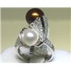 Image 1 : 18K GOLD PEARL AND DIAMOND RING