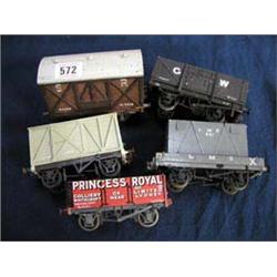 Five 'o' gauge model railway wagons....