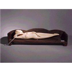Very well-carved and old, Chinese ivory figur