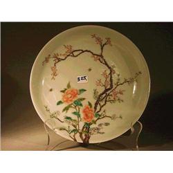 Very finely Famille Rose enameled, Chinese po