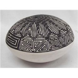 Acoma Seed Jar - Kim Vallo