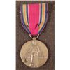 Image 1 : WWII U.S.VICTORY MEDAL WITH RIBBON PERIOD ORIGINAL