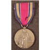 Image 1 : WWII U.S.VICTORY MEDAL WITH RIBBON PERIOD ORIGINAL