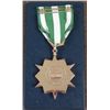 Image 2 : BOXED ORIGINAL 196 VIETNAM SERVICE MEDAL RIBBON & BAR