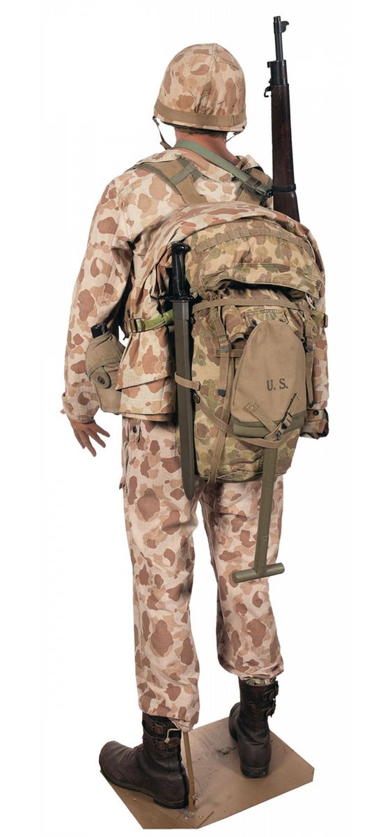 Impressive Mannequin in Full World War II U.S. Marine Battle Dress