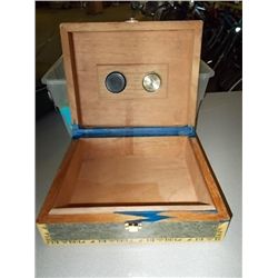 Inlayed Humidor Box Hinges missing off box