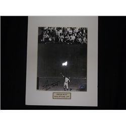 Willie Mays Signed Photograph Certificate of Auth. 1979 Hall of Fame Signed Willie Mays comes with C