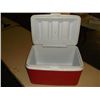Image 2 : red rubbermade cooler