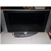 Image 1 : MAXENT 26" Flat Screen TV Powers Up